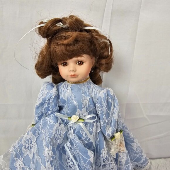 Vintage Bradley Dolls Original Collectible Victorian Birthstone Doll Blue Dress - Picture 3 of 12